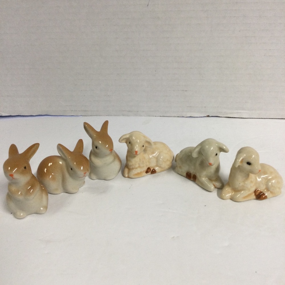 Hobby Lobby Set of 3 Bunnies and 3 Lambs Mini Ceramic Figurines Tiered Tray